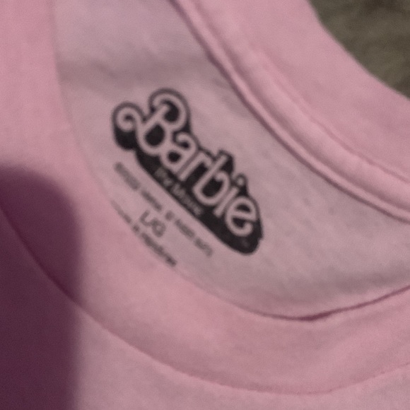 US Women’s L , Barbie movie brand, T-Shirt, “ Hi Barbie “ - Picture 3 of 5
